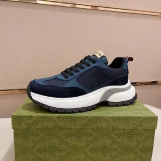 Gucci Rhyton نيفي سويد-ميش تشونكي سنيكرز