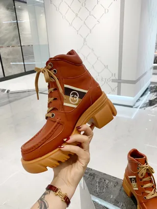 Gucci Rhyton Tan Leather Ankle Boots 6