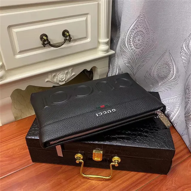 Gucci Screener Black Pebbled Leather Envelope Clutch 7
