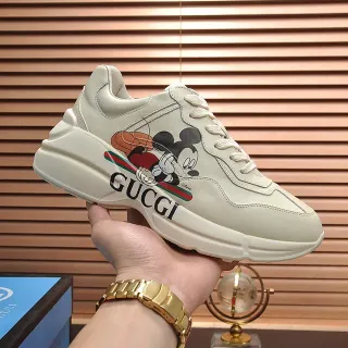 Gucci Screener Disney Mickey Mouse حذاء رياضي كريمي تشانكي