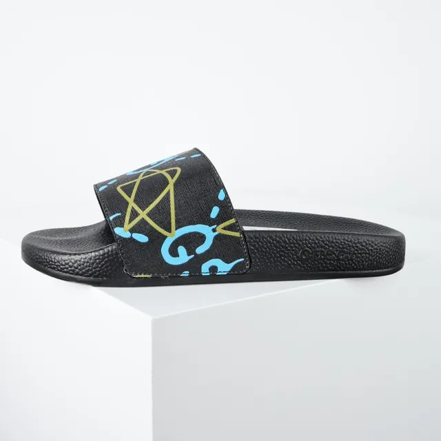 Gucci Screener Graffiti-Print Black Slippers 9