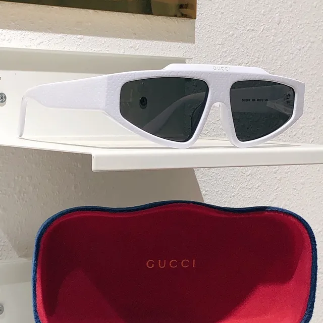 Gucci Screener Monogram Lunettes de Soleil Noir Lentille Dégradée 8