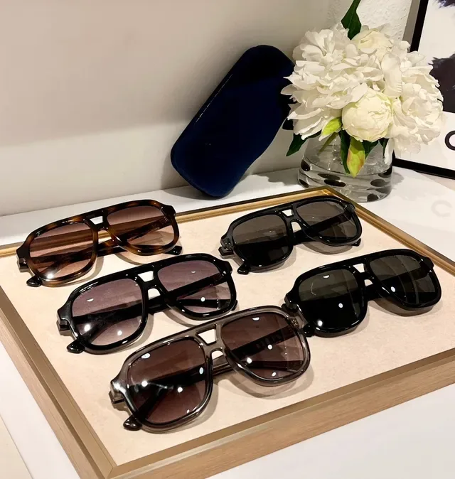 Gucci Screener Translucent Smoky Gray Logo-Temple Sunglasses 4