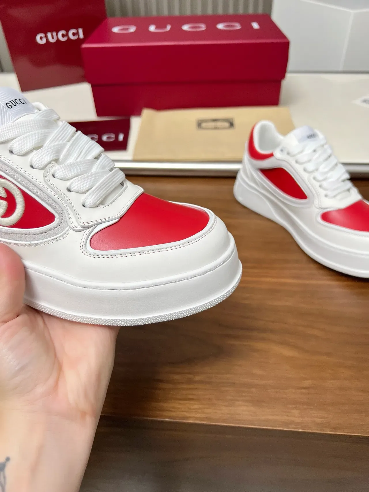Gucci Screener White and Red Leather Lifestyle Sneakers 6