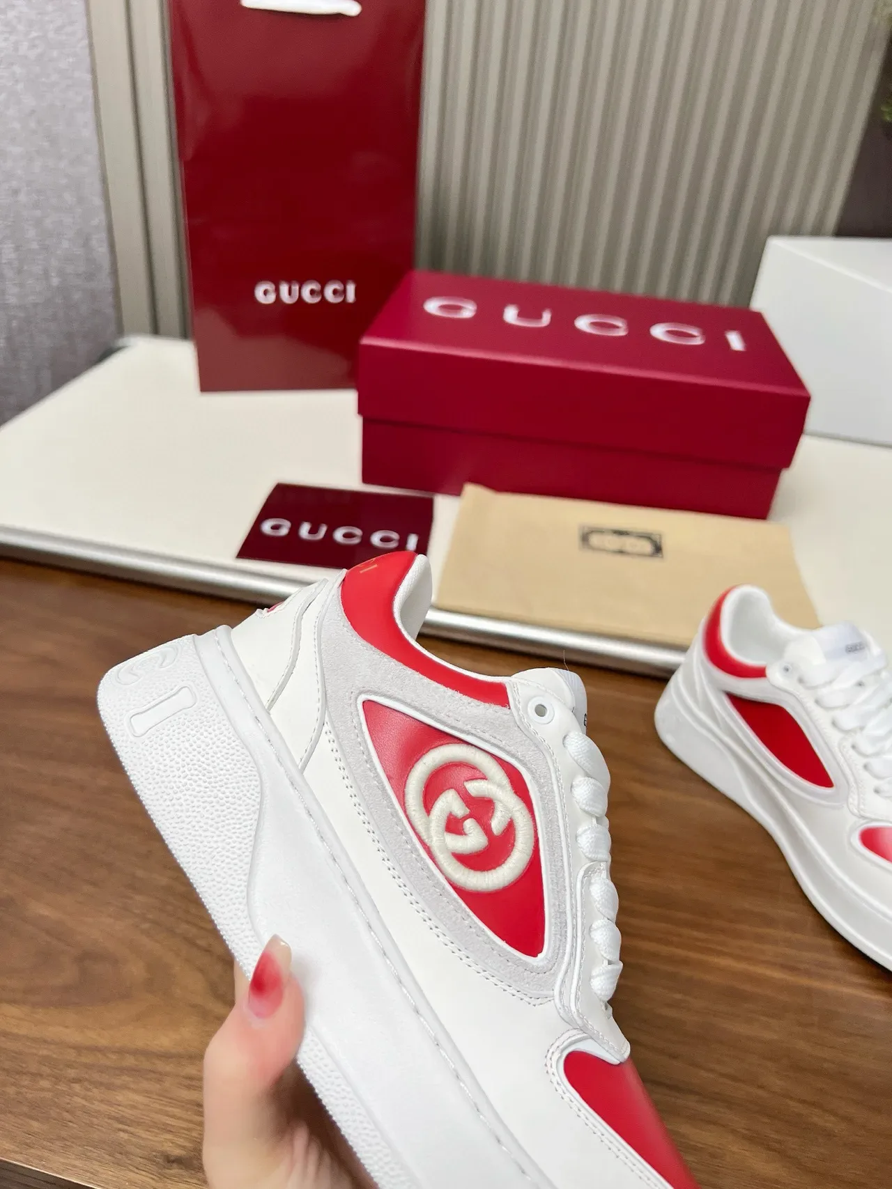 Gucci Screener White and Red Leather Lifestyle Sneakers 7