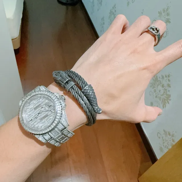 Gucci Serpenti Bracelet Preto Prata Cabo Enrolado Cabeça De Cobra 2