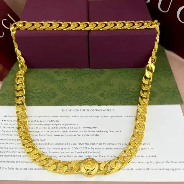 Gucci Silver Burgundy Ornate Scroll-Engraved Curb Chain Interlocking G Medallion Clasp Bracelet 5