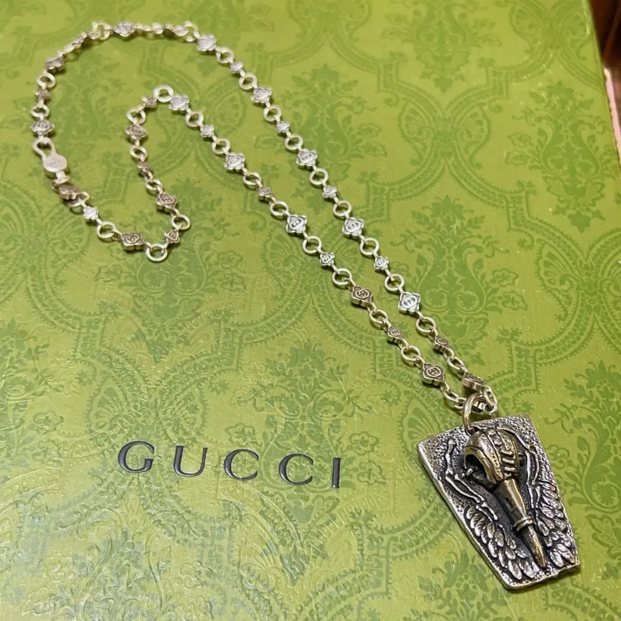 Gucci Silver Green Chain Floral-Link Motifs Necklace 7