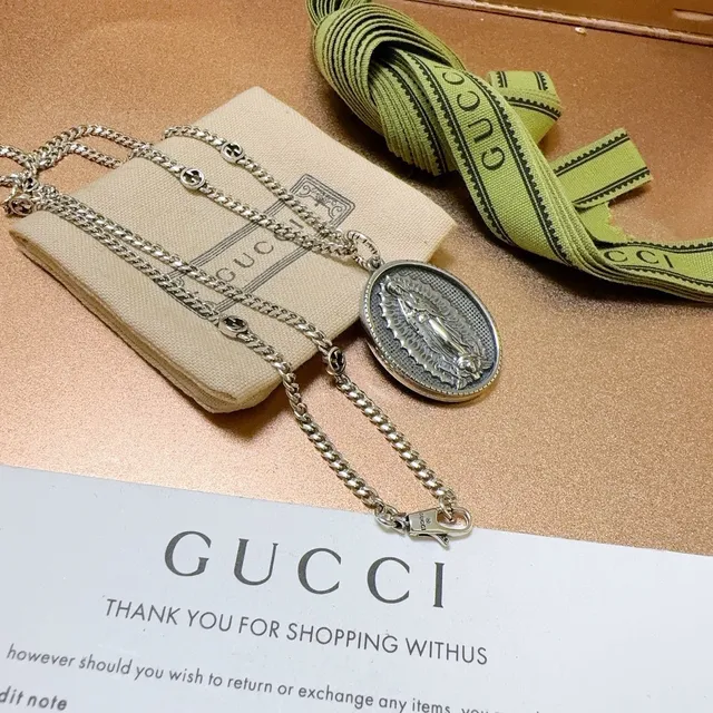 Gucci Silver Green Curb Chain Oval Religious Medallion Necklace 8
