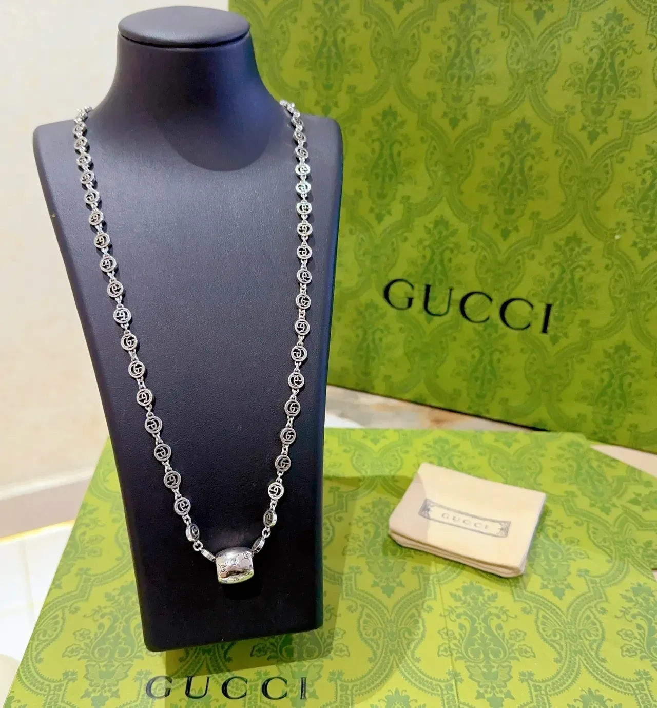 Gucci Silver Interlocking GG Link Chain Cylindrical Engraved Pendant Necklace 7