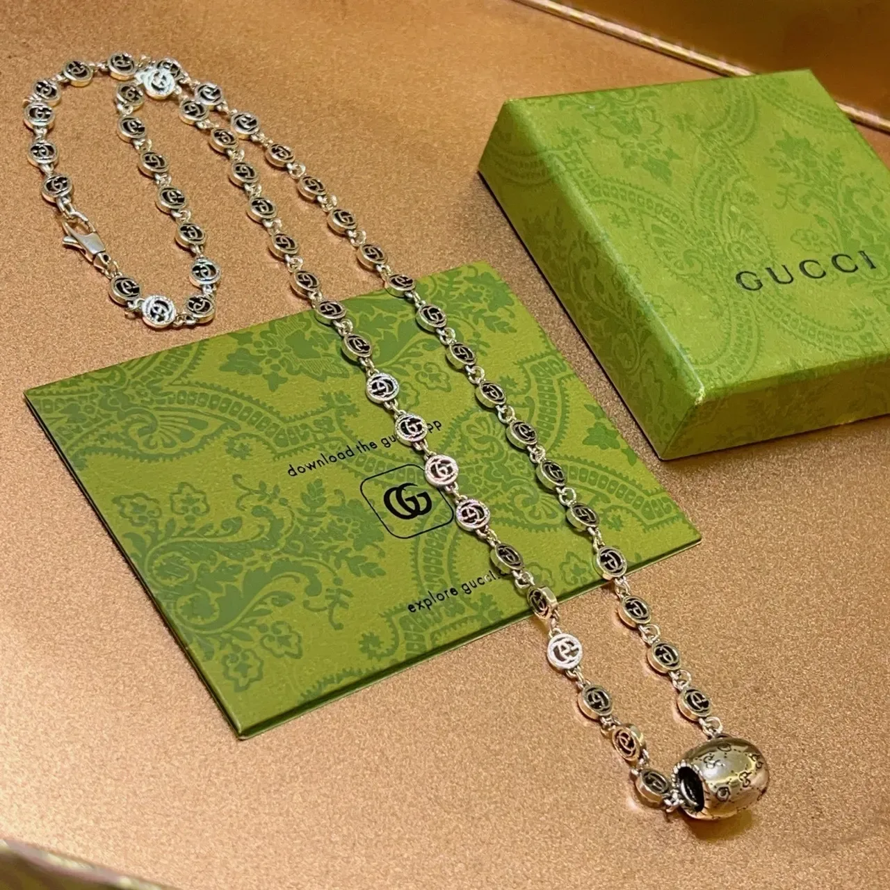 Gucci Silver Interlocking GG Link Chain Cylindrical Engraved Pendant Necklace 9