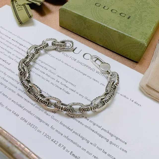 Gucci Silver Interlocking Oval Links Twisted Rope Detailing Bracelet 6