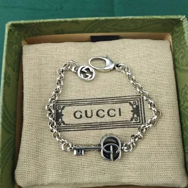 Gucci Silver Metal Interlocking G Logo Necklace 6