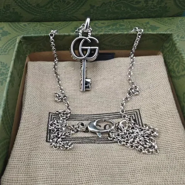 Gucci Silver Metal Interlocking G Logo Necklace 8