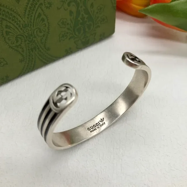 Gucci Silver-Tone and Black Enamel Striped Cuff Bracelet 6
