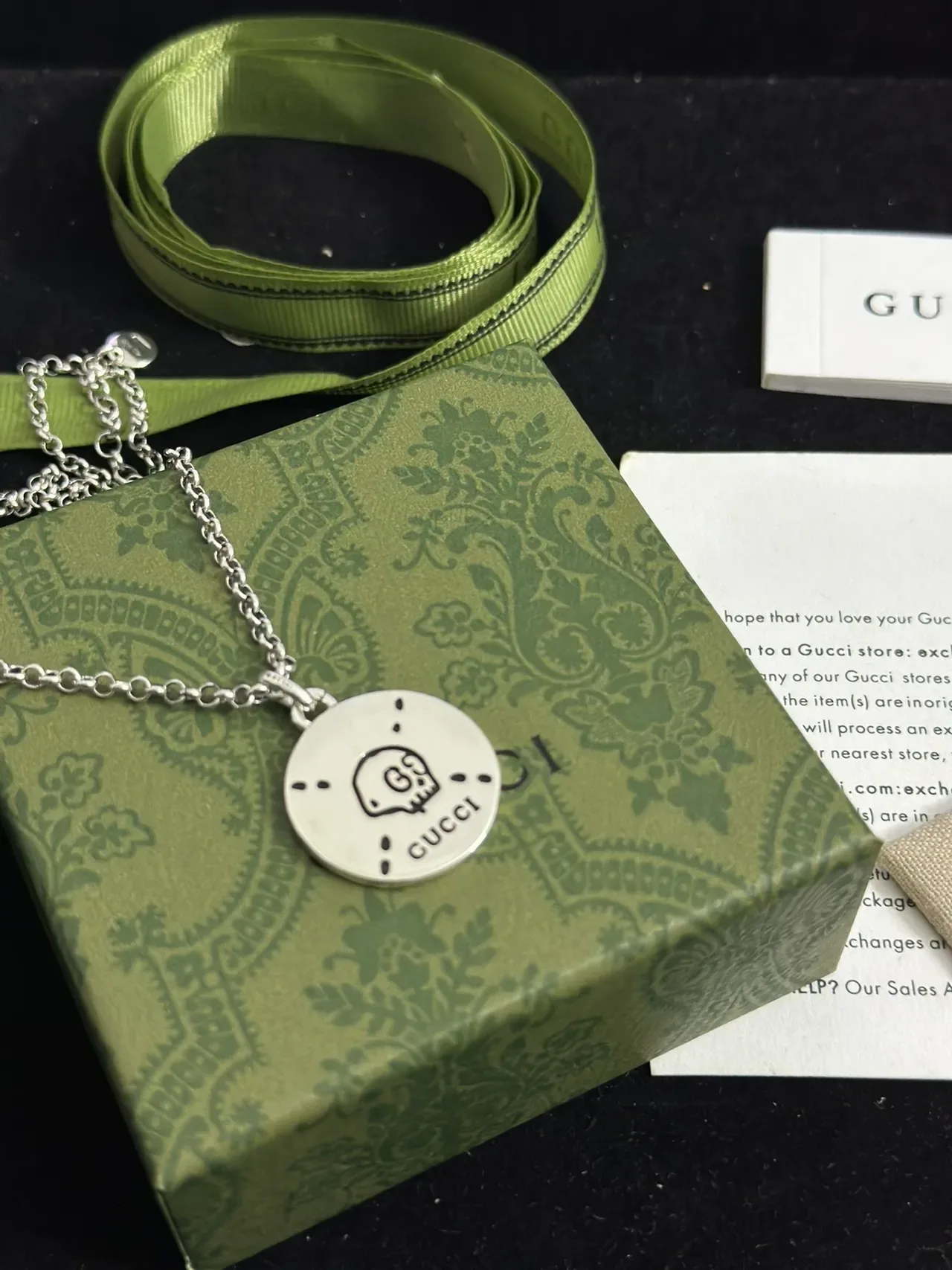 Gucci Skull Motif Silver-Tone Circular Pendant Necklace 4