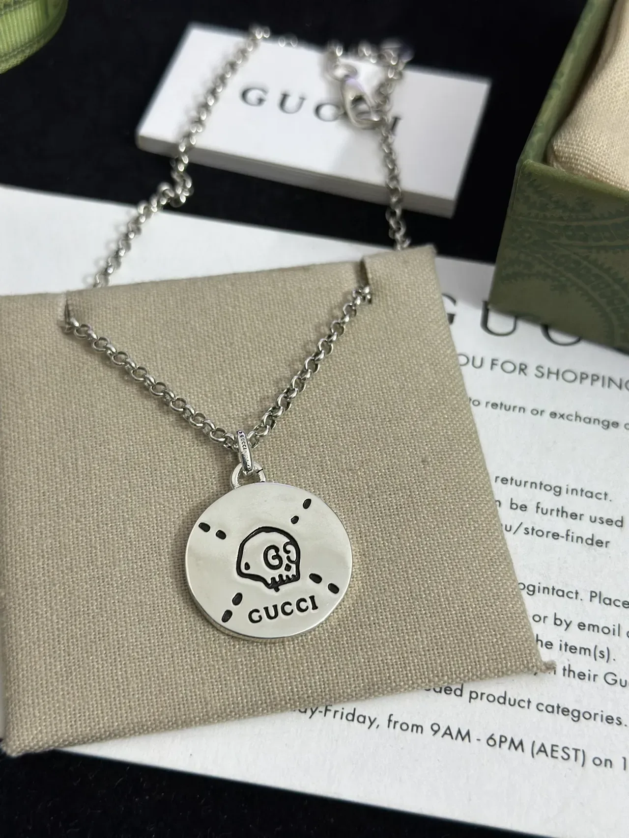 Gucci Skull Motif Silver-Tone Circular Pendant Necklace 6