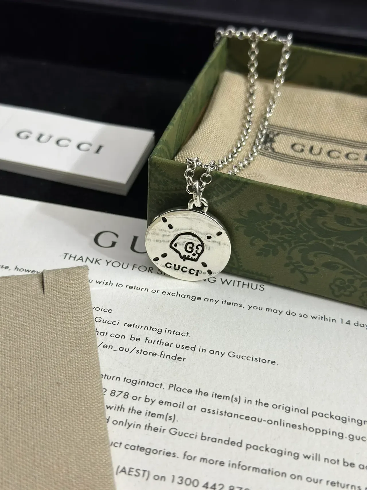 Gucci Skull Motif Silver-Tone Circular Pendant Necklace 8