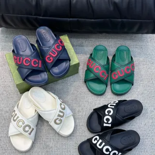 Gucci Slide चौड़ी पट्टी लोगो स्लिपर्स