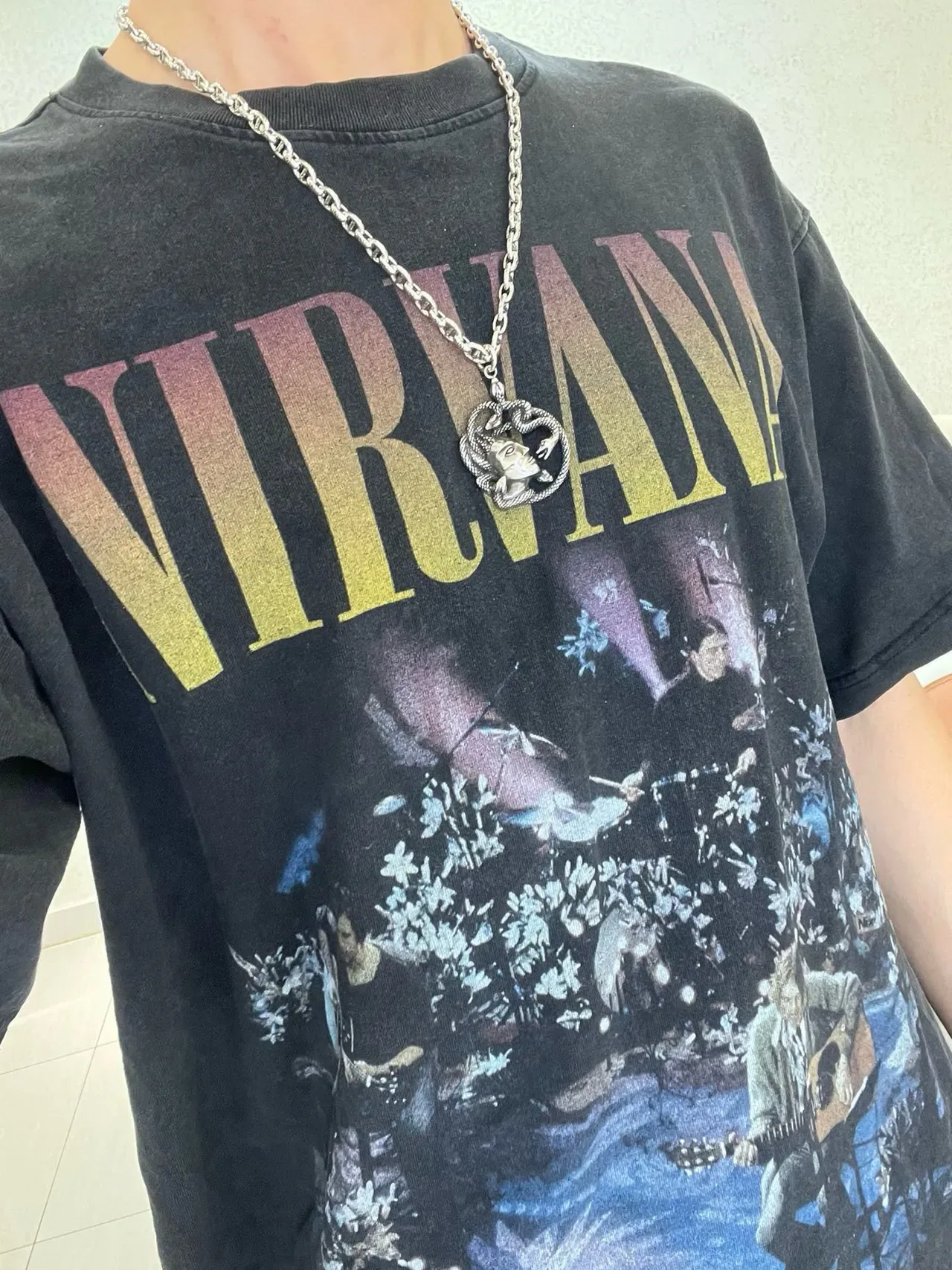 Gucci Snake-Wrapped Sculptural Pendant Necklace 2