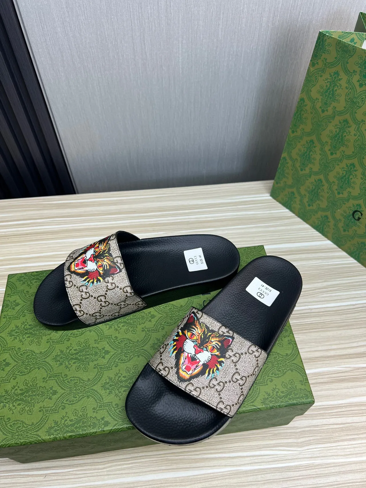 Gucci Tiger GG Canvas Slide Slipper 8