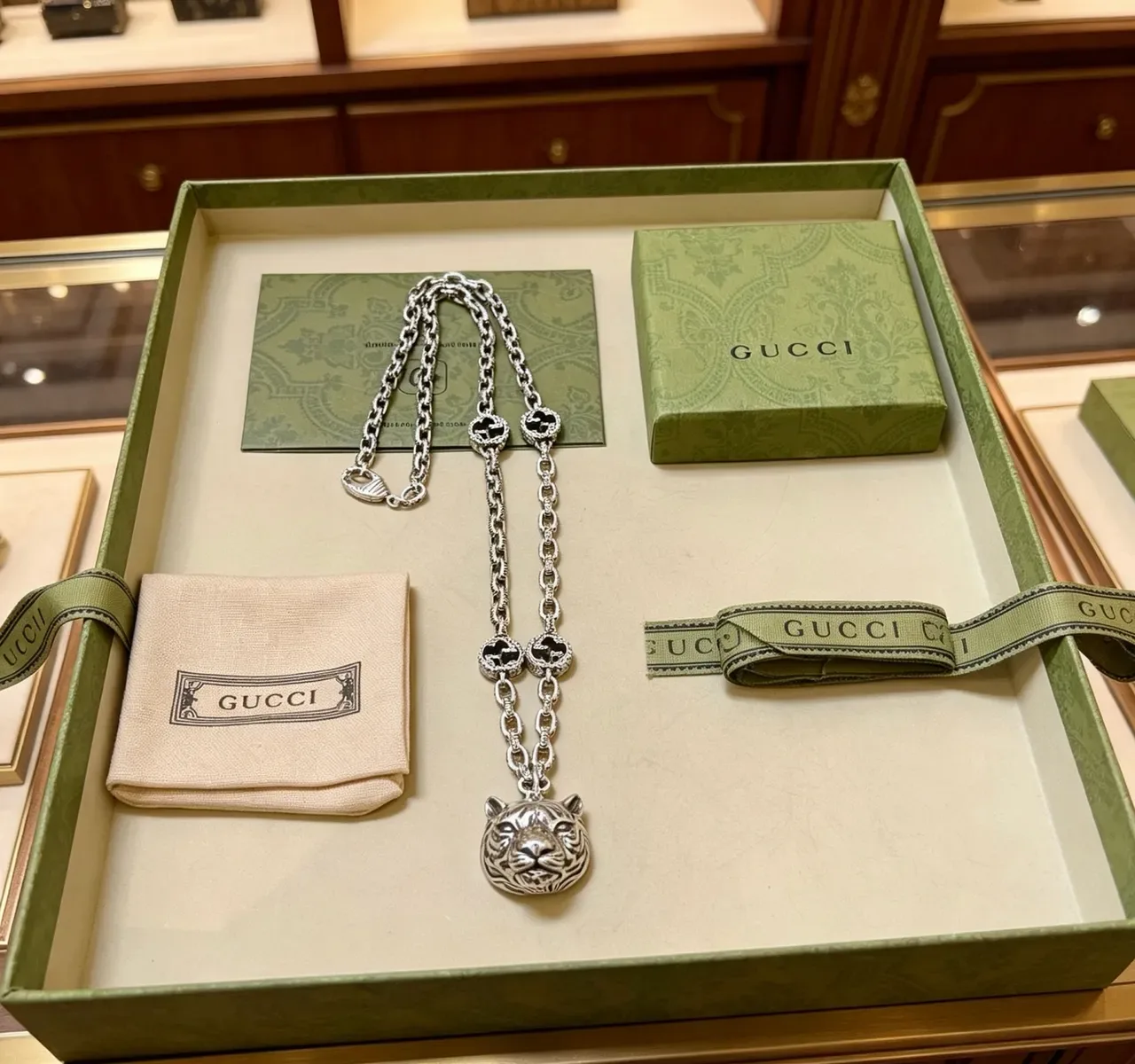 Gucci Tiger Silver Black Chain Head Pendant Necklace 4