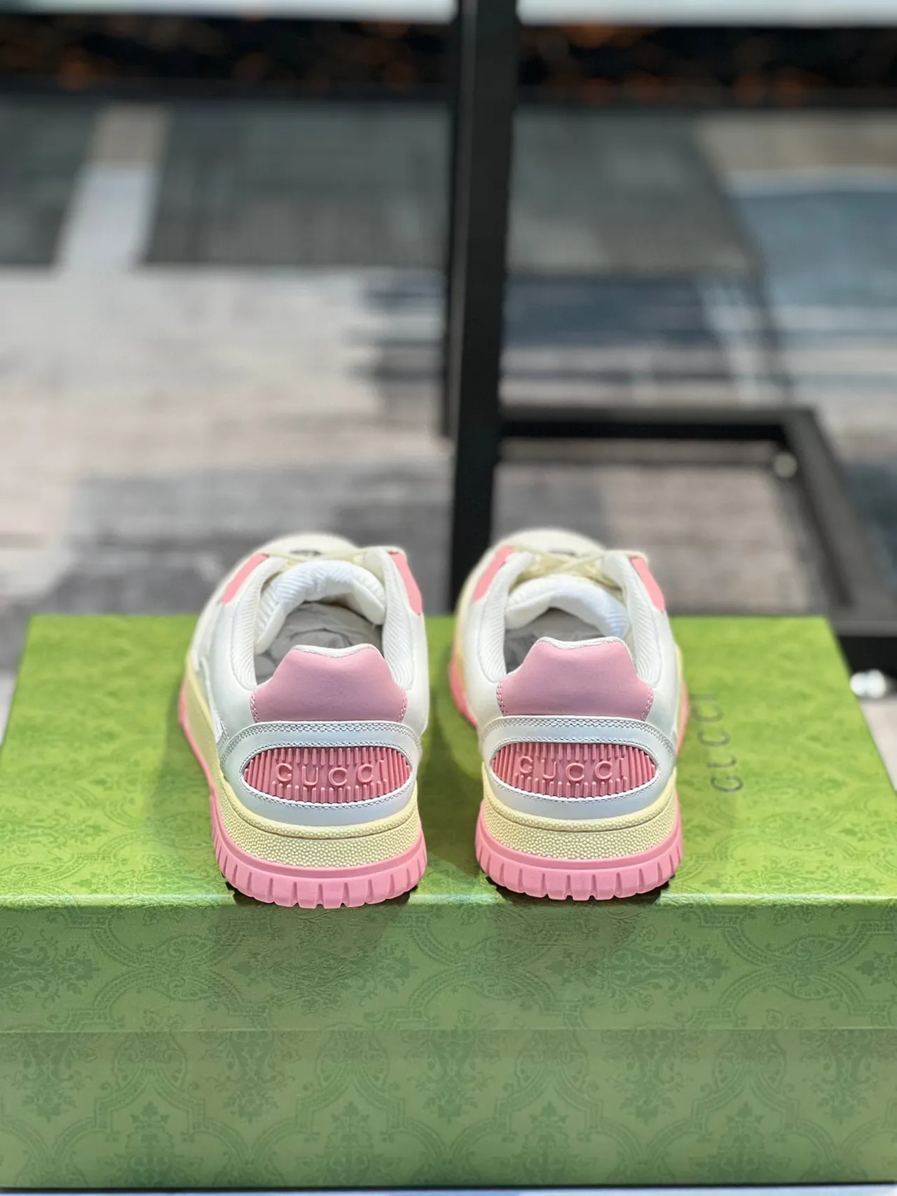 Gucci White Pink Perforated Leather Toe Multi-Layered Side Panels Lifestyle Sneakers 2
