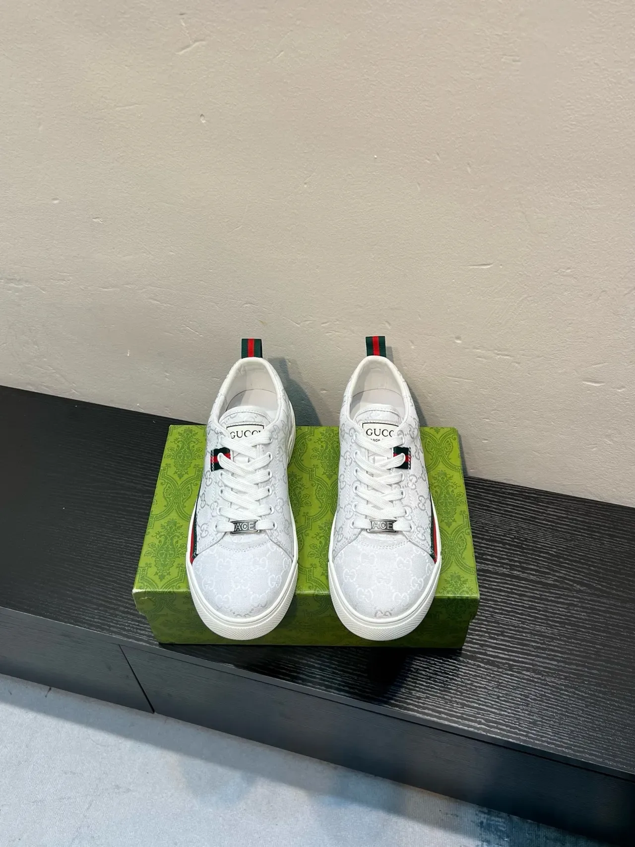 Gucci White Red GG Monogram Canvas Web Stripe Detail Lifestyle Sneakers 2
