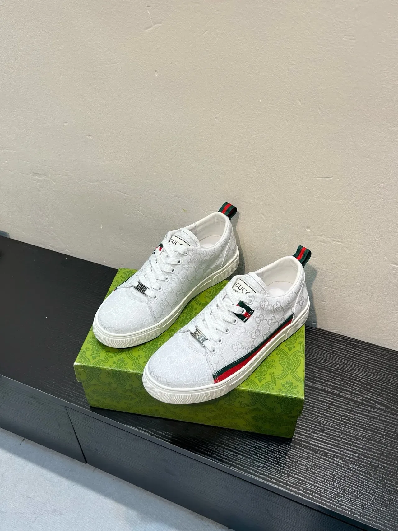 Gucci White Red GG Monogram Canvas Web Stripe Detail Lifestyle Sneakers 3