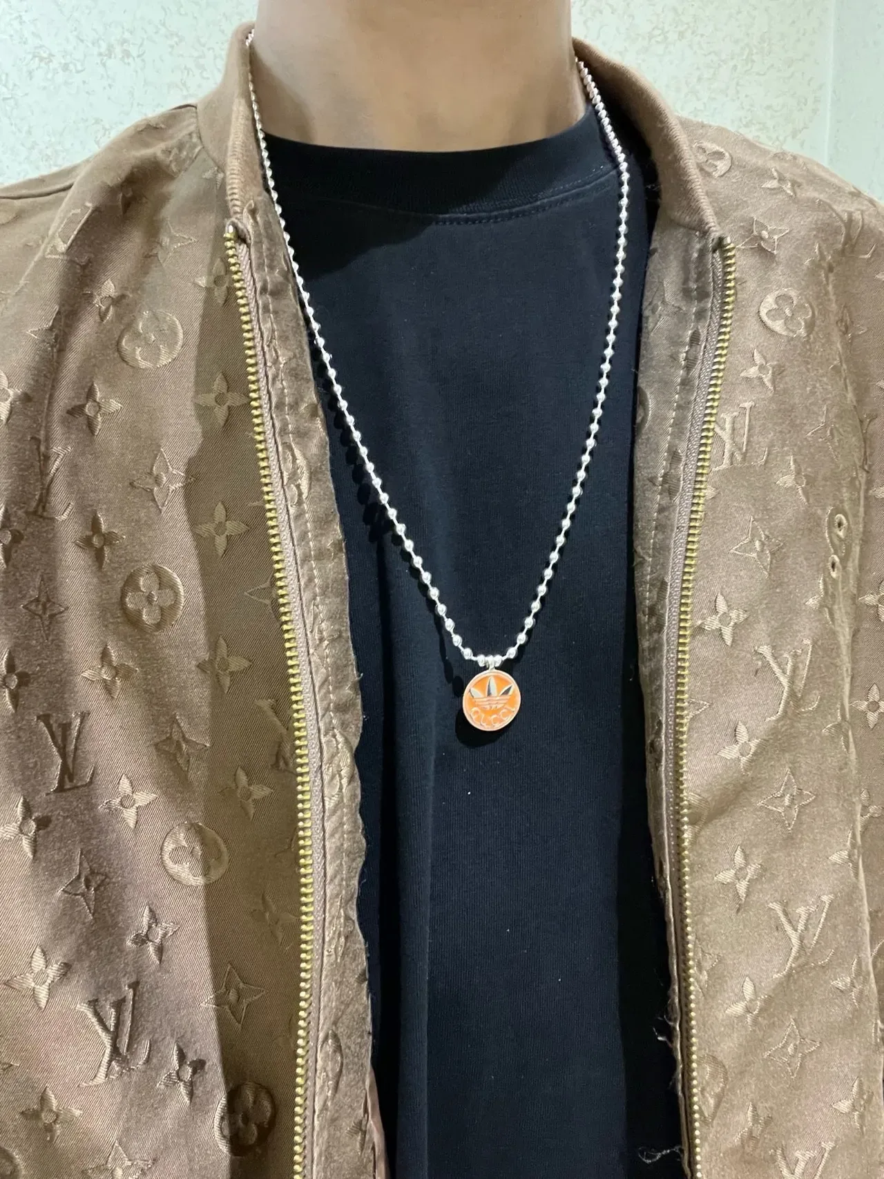 Gucci x Adidas Orange Enamel Trefoil Pendant Silver Ball-Chain Necklace 5