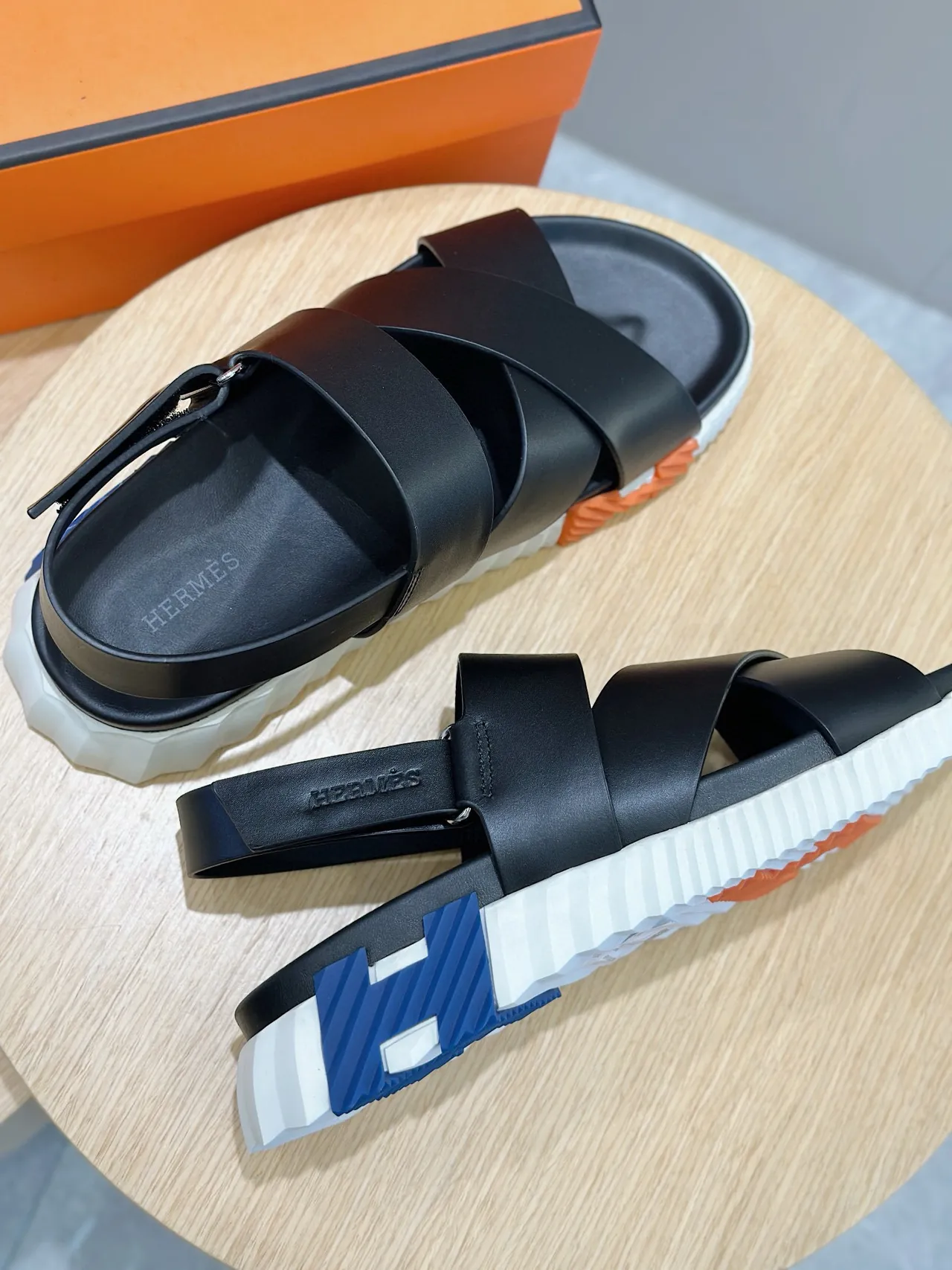 Hermès Black Crisscross Strap Chunky Sole Casual Sandals 7