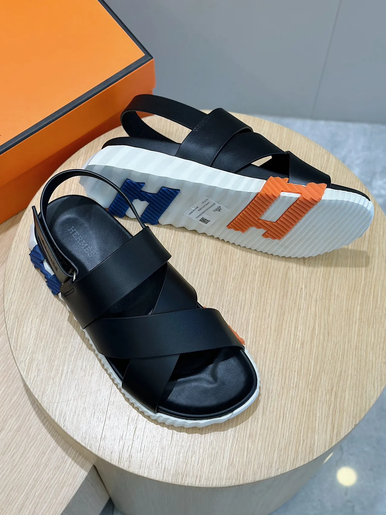 Hermès Black Crisscross Strap Chunky Sole Casual Sandals 8