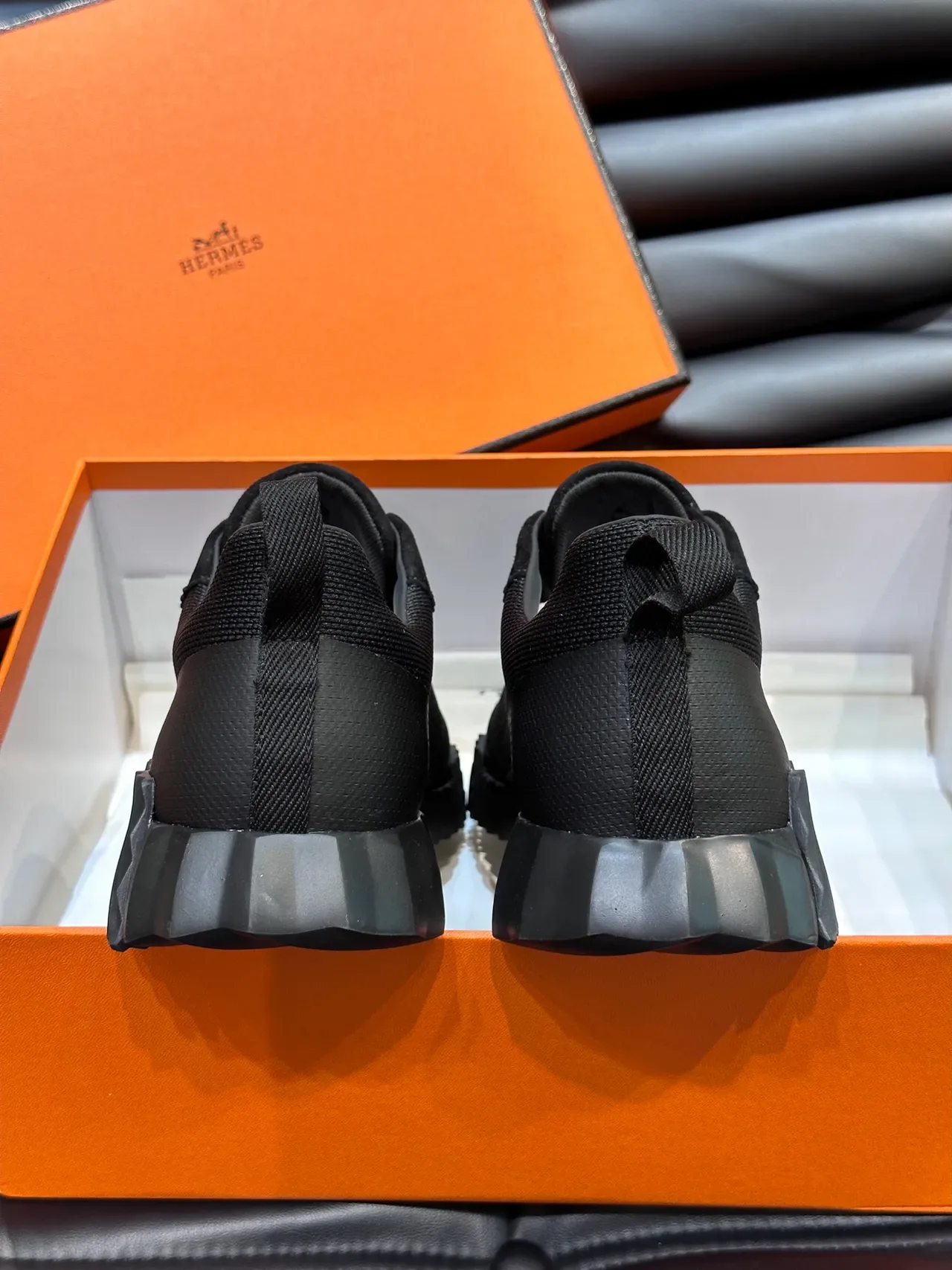 Hermès Noir Monochrome Mailles et Suède Supérieur Chaussures Lifestyle 3