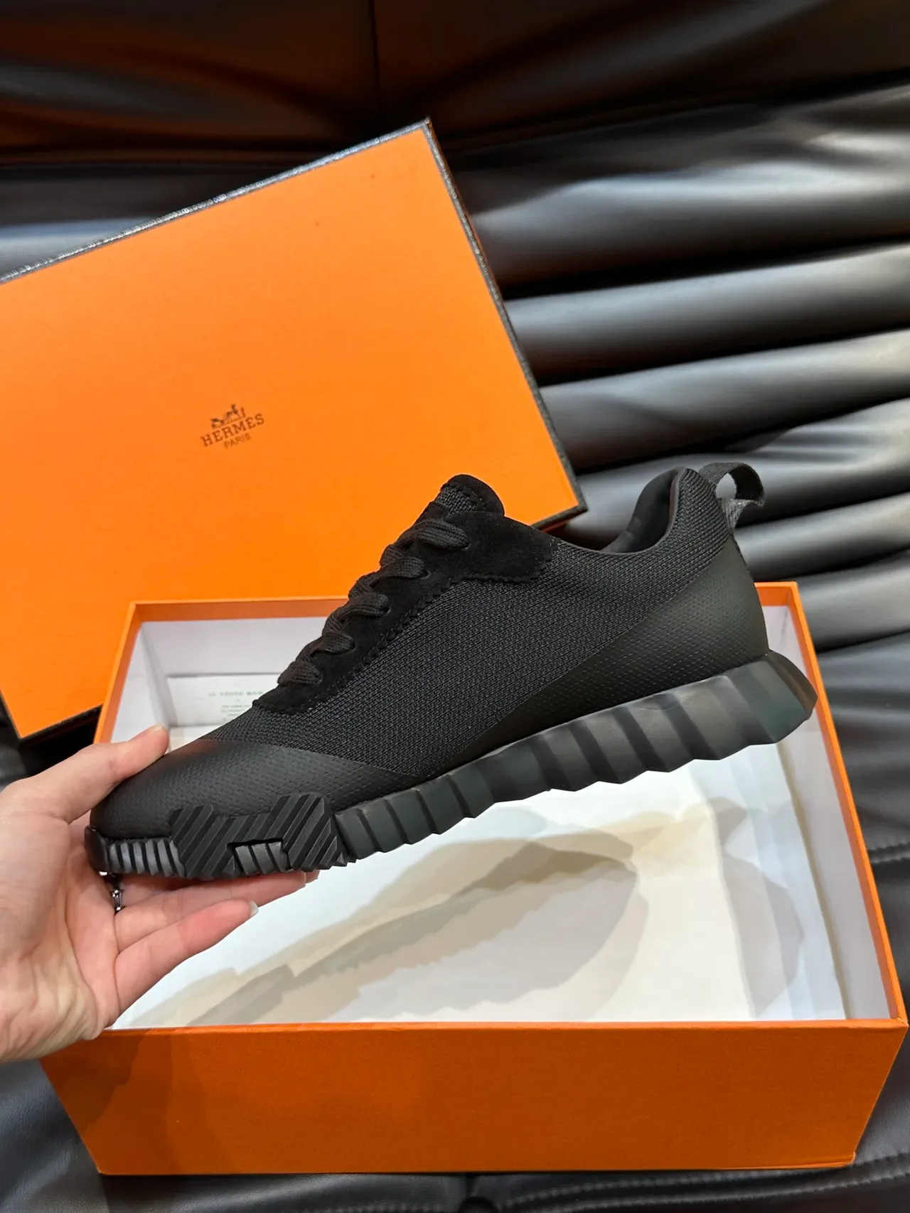 Hermès Noir Monochrome Mailles et Suède Supérieur Chaussures Lifestyle 4