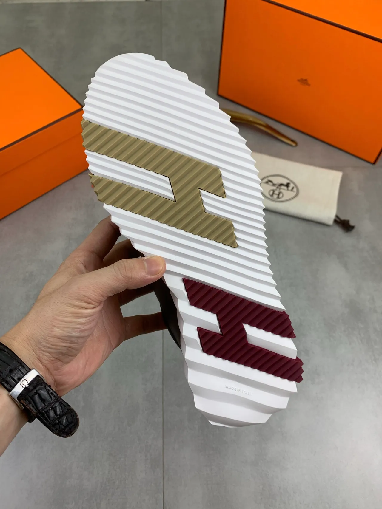 Hermès Marrón Blanco Cuero Y Ante Superior Talón Medial Rayado Zapatillas Lifestyle 3