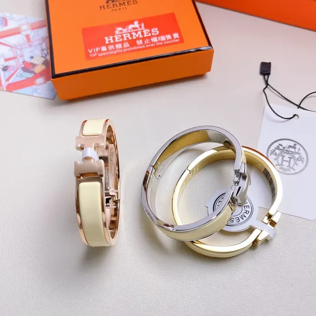 Bracelet Hermès Clic H Beige fermoir en or inlay d'émail 3