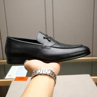 Hermès H-Loafer Mocasín Negro Cuero Embossado