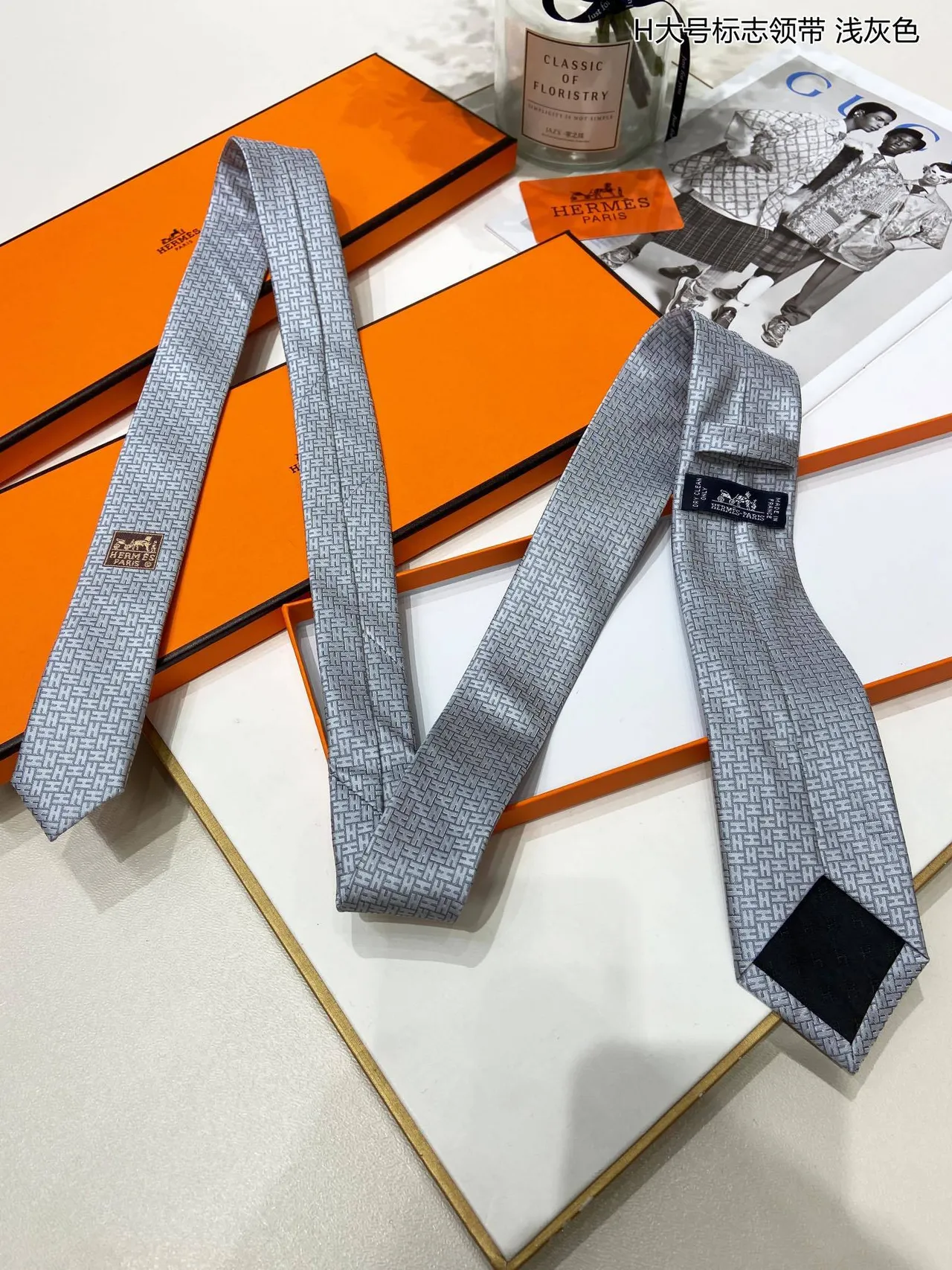 Hermès H Logotipo Gris Negro Patrón Tejido Base Ligera Corbata 8
