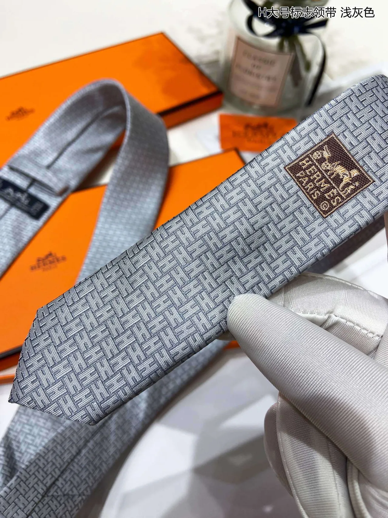 Hermès H Logotipo Gris Negro Patrón Tejido Base Ligera Corbata 9