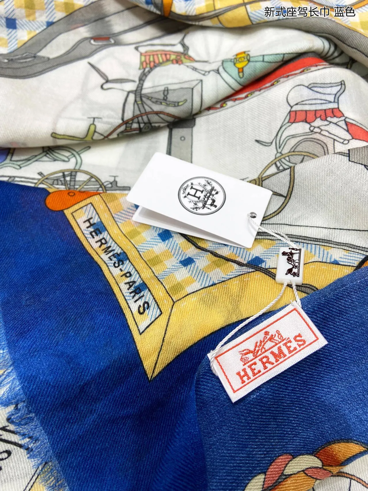 Hermès Les Voitures Nouvelles écharpe de soie bleue 7
