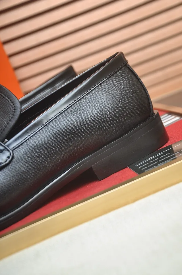 Hermès Oran Mocassins en cuir noir à mors de cheval 9