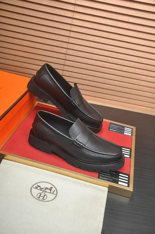 Hermès Oran Black Leather Penny Strap Loafer 4