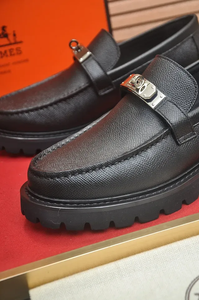 Hermès Oran Mocassin Noir Argent Cuir Texturé Sangle Métal Boucle H 2