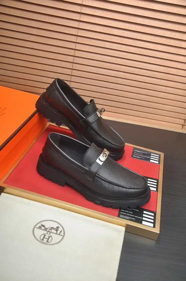 Hermès Oran Mocassin Noir Argent Cuir Texturé Sangle Métal Boucle H 4
