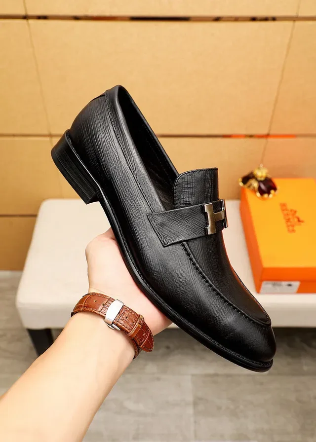 Hermès Oran أحذية موسين جلد أسود مطري مع إبزيم H 5