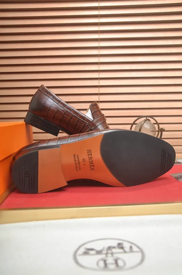 Hermès Oran Mocassim Marrom Couro com estampagem de crocodilo Cinto com fivela H Prata 3