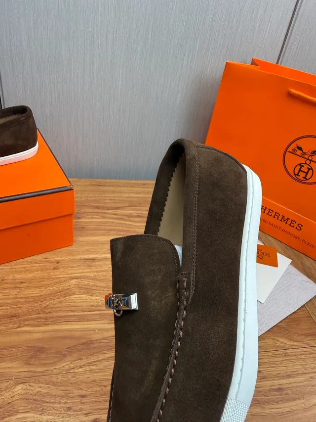 Hermès Oran Marron Blanc Daim Supérieur H-Buckle Hardware Loafer 10
