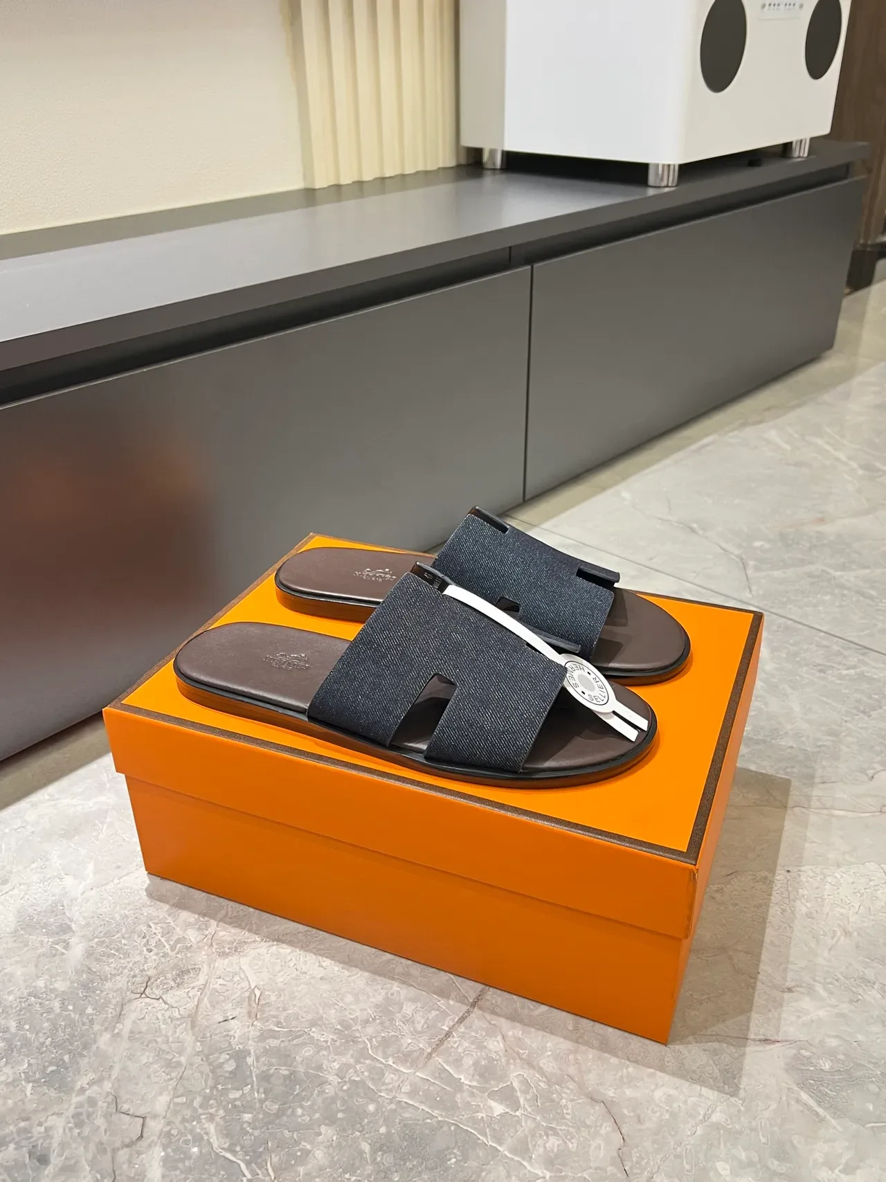 Hermès Oran Denim H-Strap Slippers 14