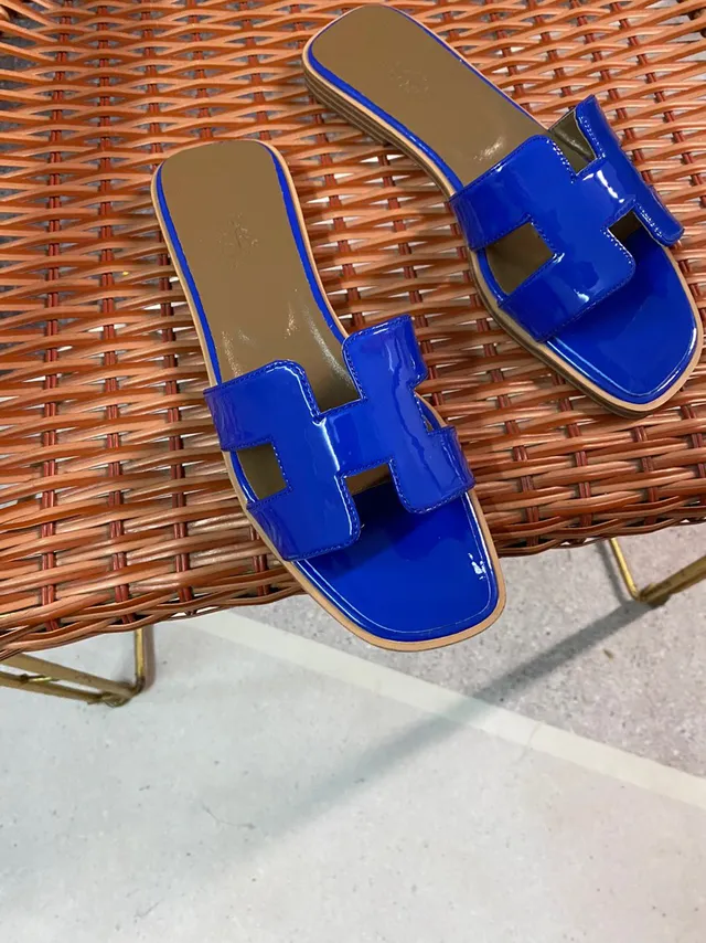 Hermès Oran Glossy Blue H-Strap Slippers 2