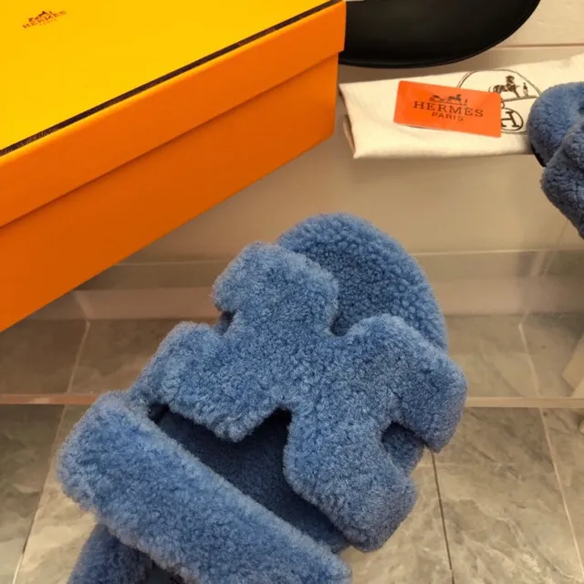 Hermès Oran-Inspired Blue Shearling Slippers 9
